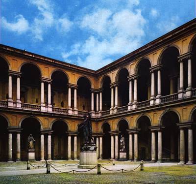 Il cortile dell'Accademia di Brera