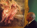 Il marchese cileno Mariano Fontecilla de Santiago Concha guarda commosso il ritratto della madre dipinto da Boldini