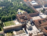 La Compagnia di San Paolo concentra da oltre un decennio i propri sforzi a favore del recupero e della valorizzazione del patrimonio artistico afferente alla «Zona di Comando»